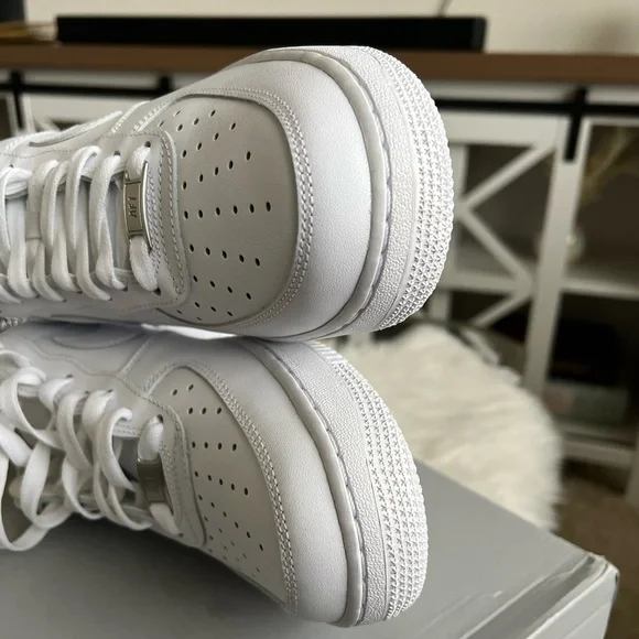 NIKE Air Force 1’s~ NIB - Picture 11 of 14